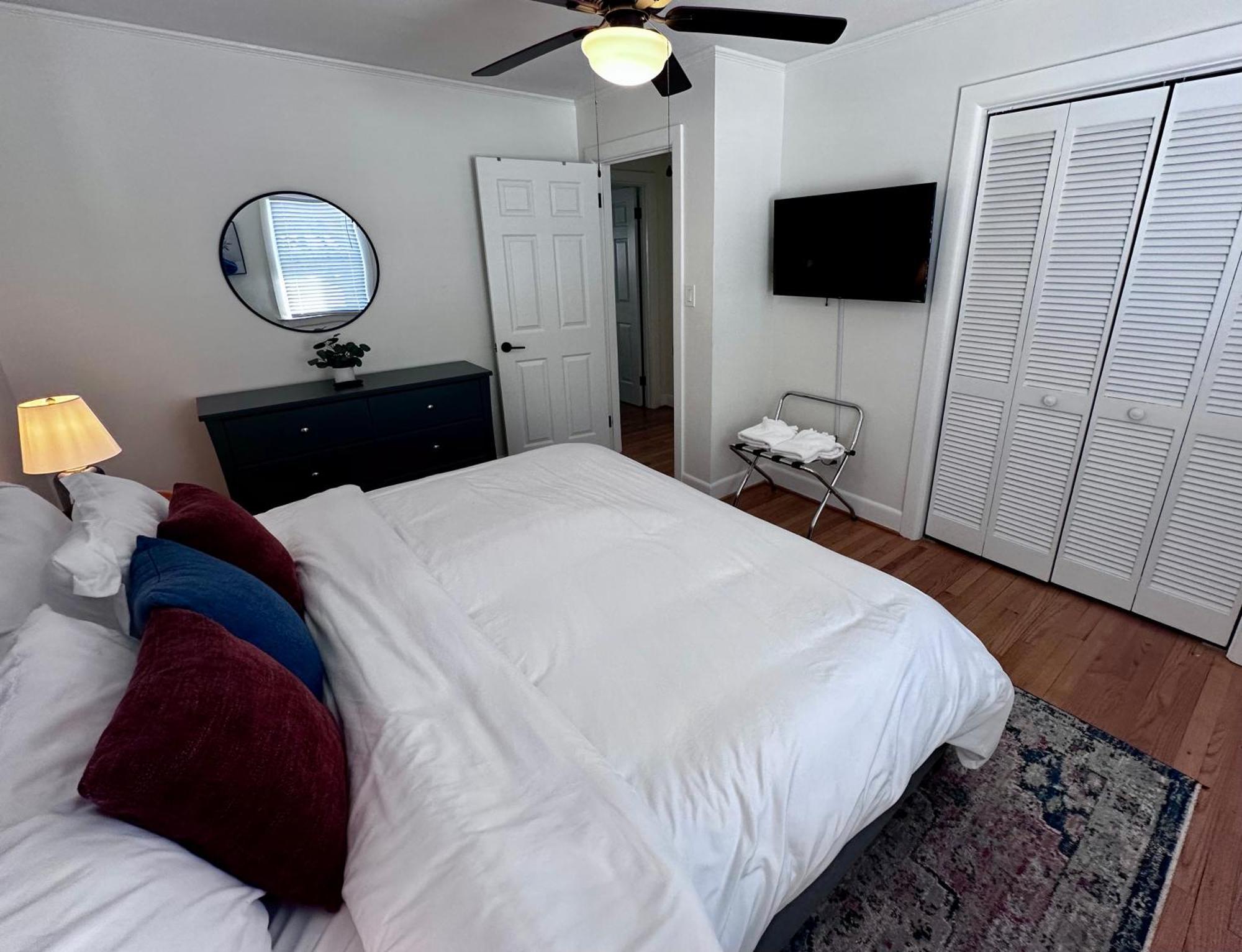 Pack Your Bags And Leave Tonight! Wilmington Bagian luar foto