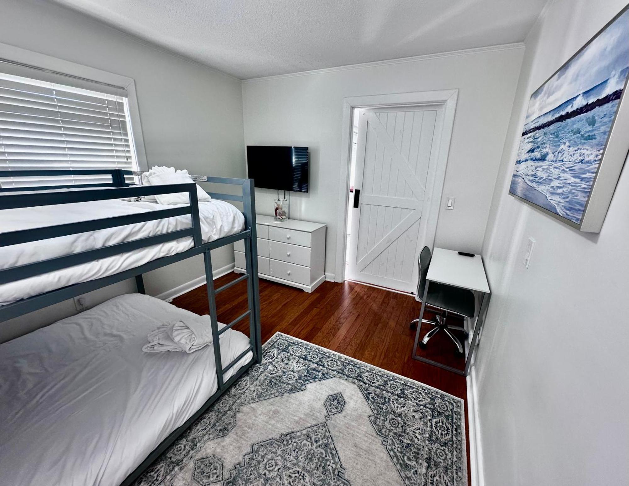 Pack Your Bags And Leave Tonight! Wilmington Bagian luar foto